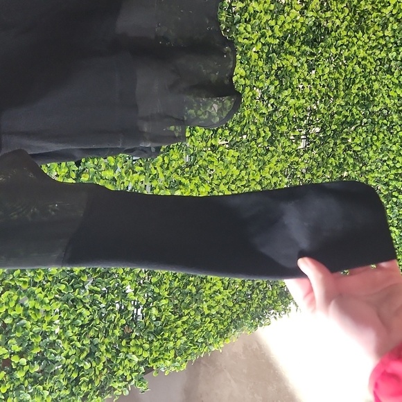 Black Light Weight Long Sleeves Drop Tail & See-through sleeves Small - Picture 2 of 12